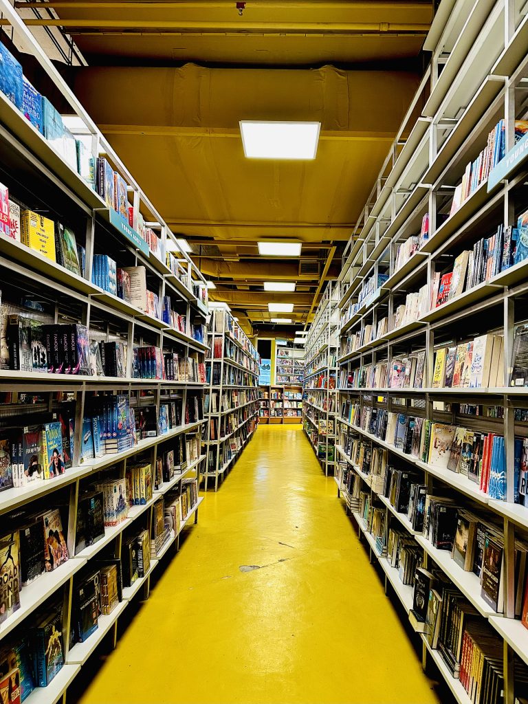 Book hunting in BookXcess - Kuala Lumpur © Suwilanji Namusamba